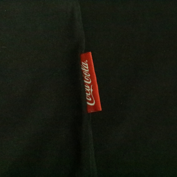 JUST HYPE x COCA COLA Hype Black Tee - Picture 6 of 6